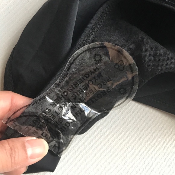 One-Piece Plunging V-Neckline Women Bathing Suit. Tummy Concealer. Size M (NWOT) - Picture 3 of 5